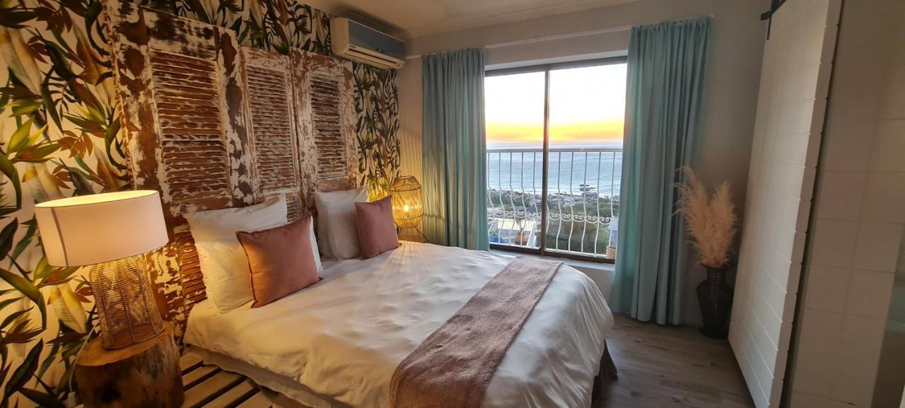 African Vibes Camps Bay Cape Town Bagian luar foto