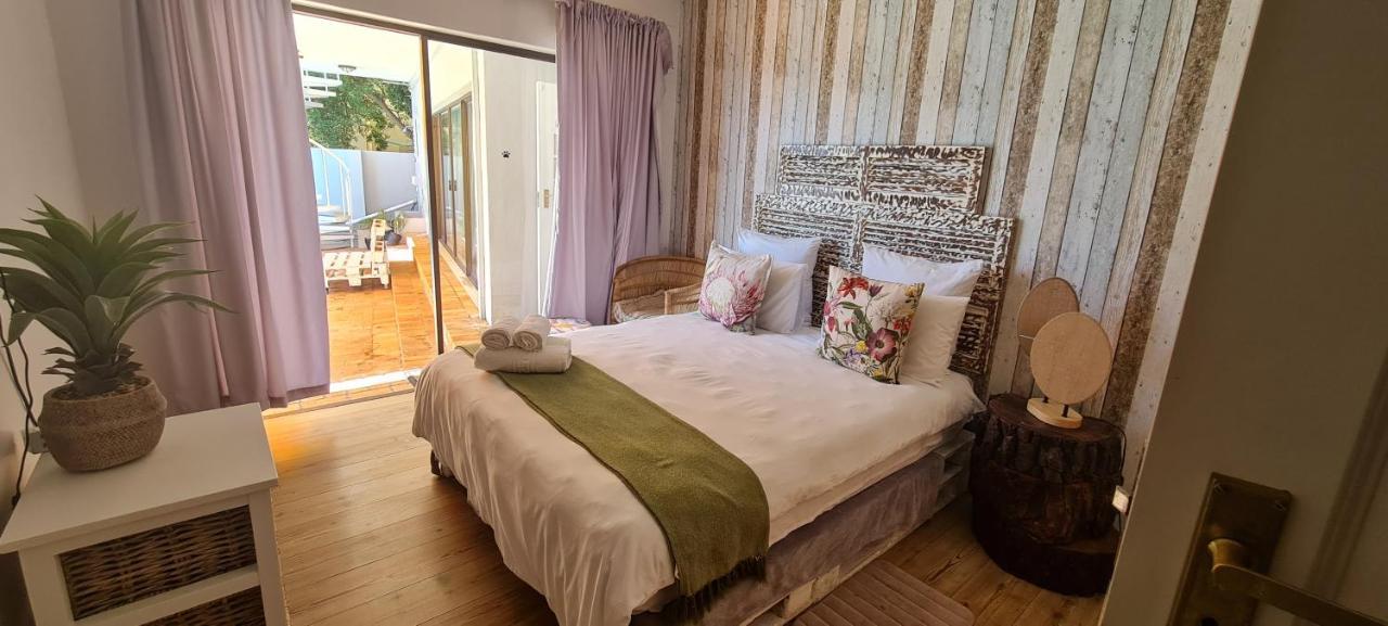 African Vibes Camps Bay Cape Town Bagian luar foto