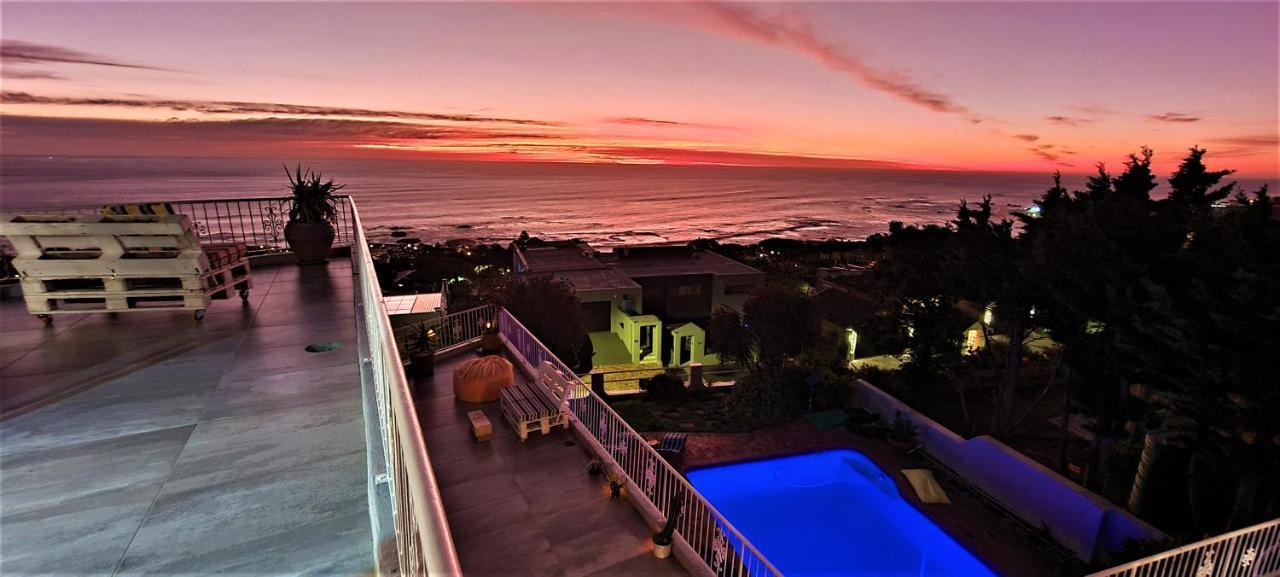 African Vibes Camps Bay Cape Town Bagian luar foto
