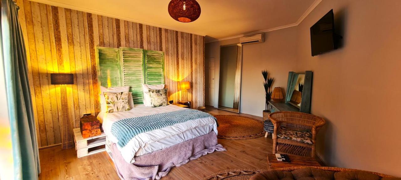 African Vibes Camps Bay Cape Town Bagian luar foto