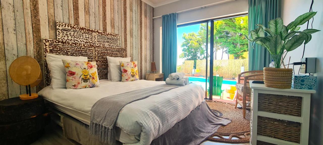 African Vibes Camps Bay Cape Town Bagian luar foto